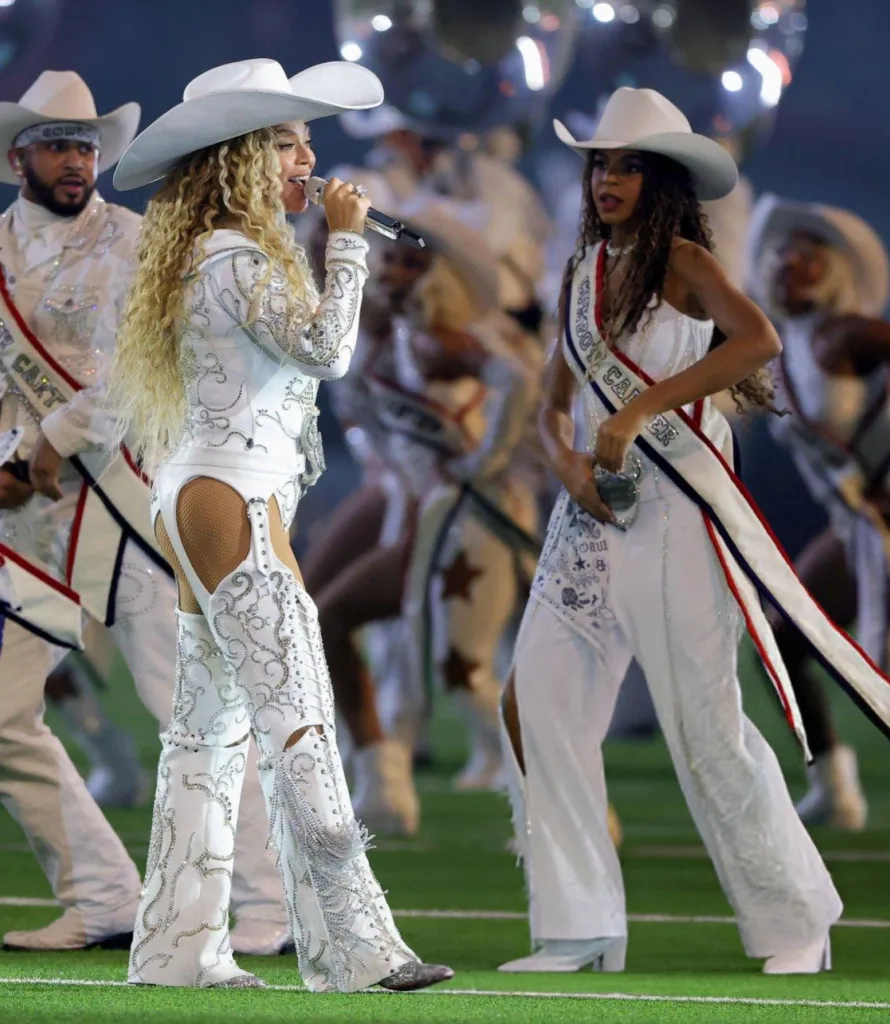 Mais Blue Ivy a prouvé sa détermination. En travaillant dur et en perfectionnant ses mouvements, elle a gagné sa place sur scène, même devant des foules de 70 000 personnes. 