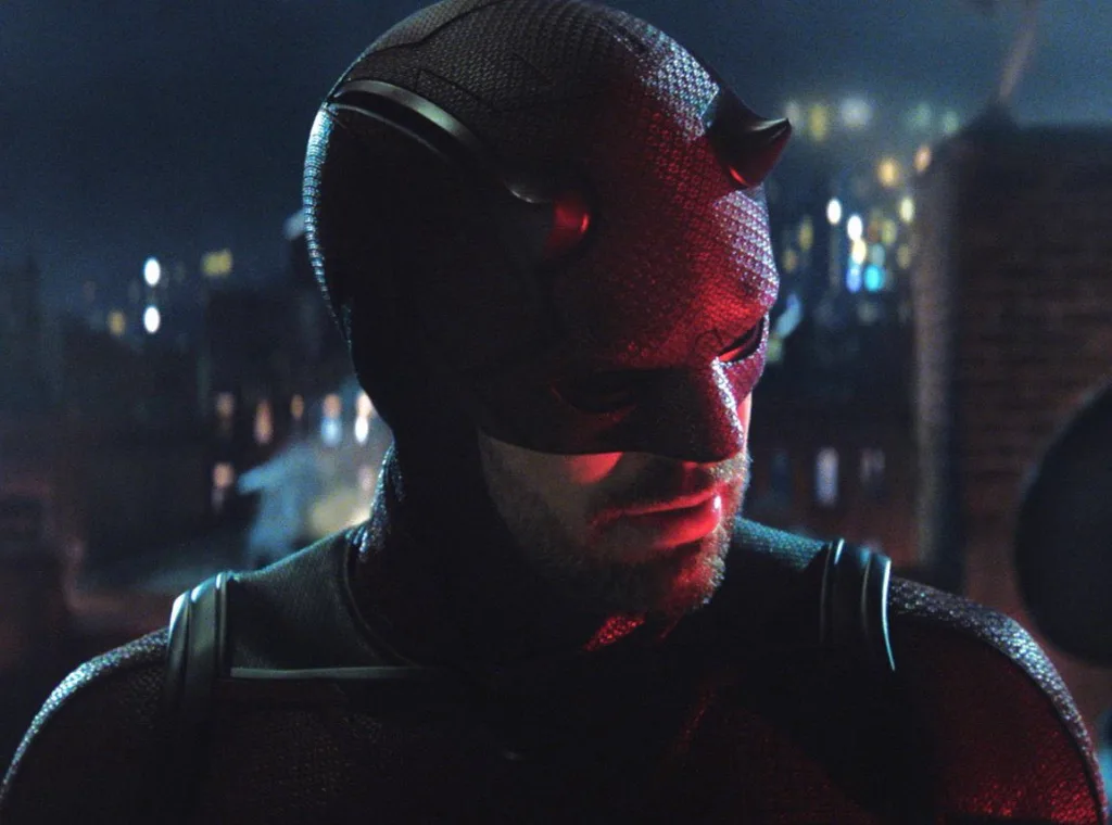 Charlie Cox revient en Matt Murdock dans une série en 9 épisodes. Accompagné de Vincent D'Onofrio et Jon Bernthal, Daredevil affronte de nouveaux ennemis et des dilemmes toujours plus intenses. Marvel MCU