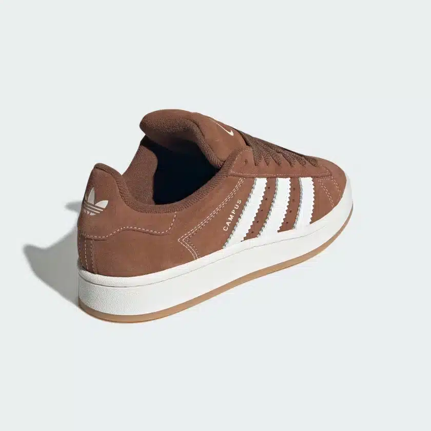 La Campus 00s Earth Strata ne se contente pas de surfer sur une tendance : elle impose un style intemporel qui plaît autant aux puristes du streetwear qu'à la Gen Z