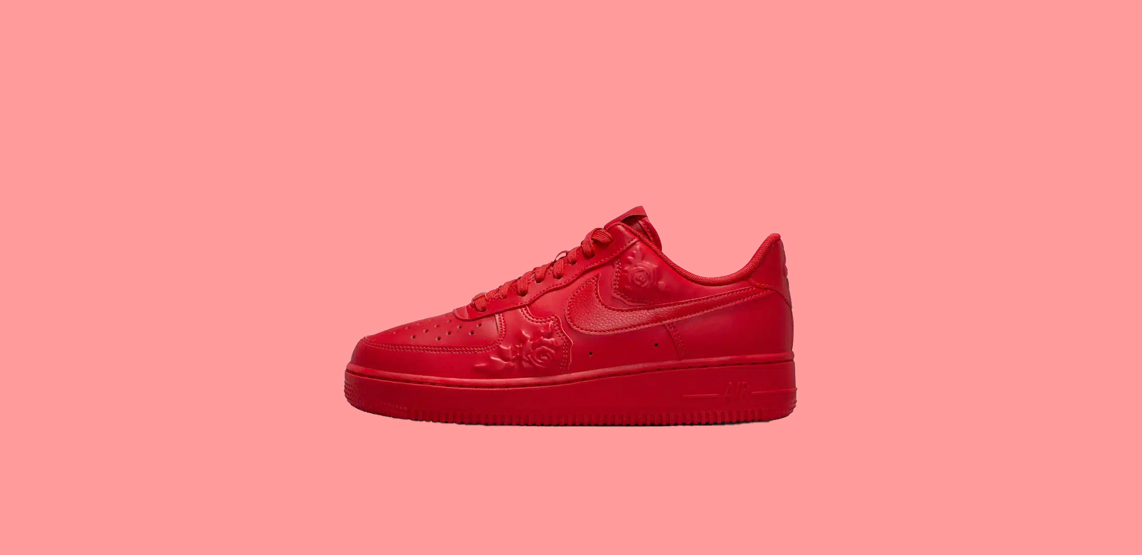 L&rsquo;amour en baskets : la Nike Air Force 1 Low Red Roses 🌹